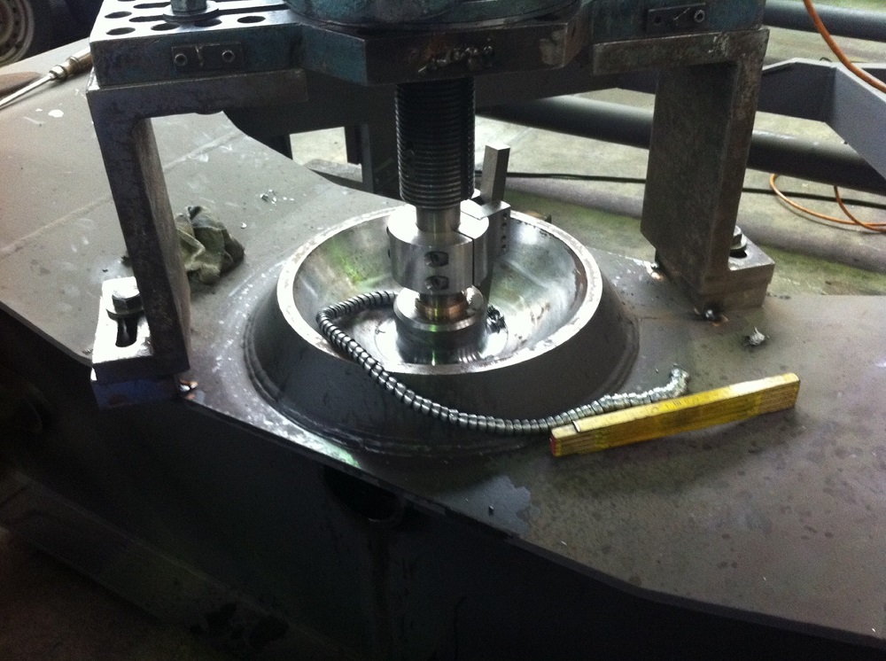 Schienenfahrzeug Drehgestell nachstechen